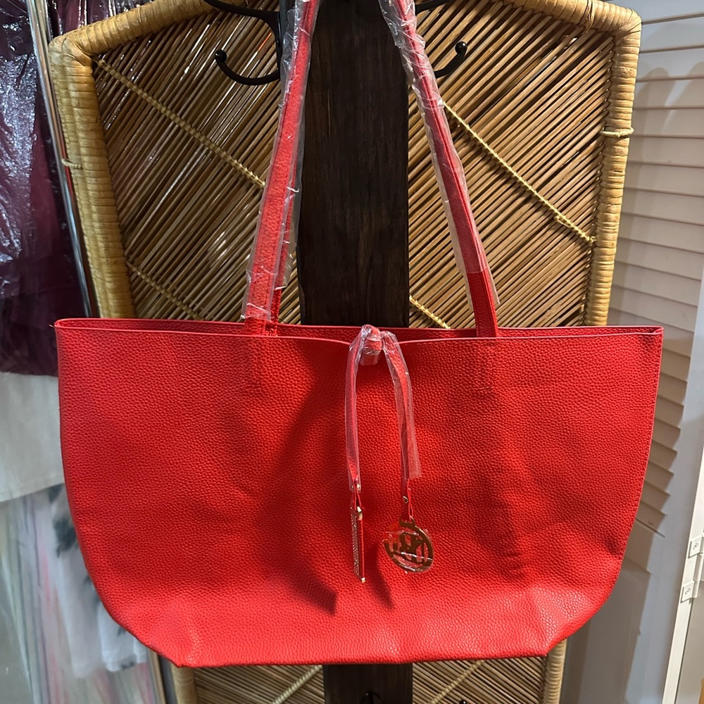 Badgley Mischka Red Vegan Leather Chain Tote Bag – NWT ($139 MSRP) - Picture 4 of 6